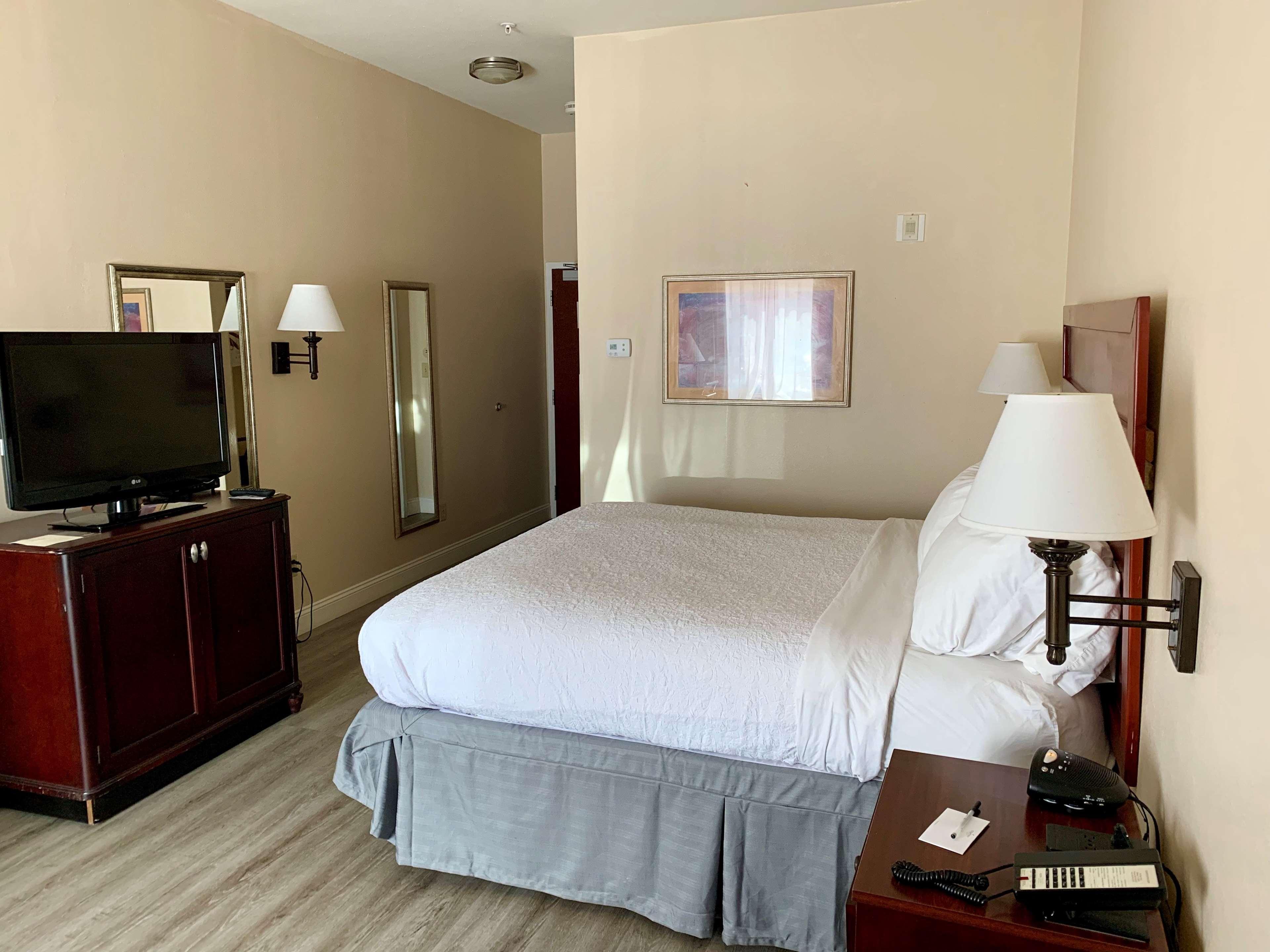 Country Inn & Suites By Radisson, Midway - Tallahassee West 외부 사진