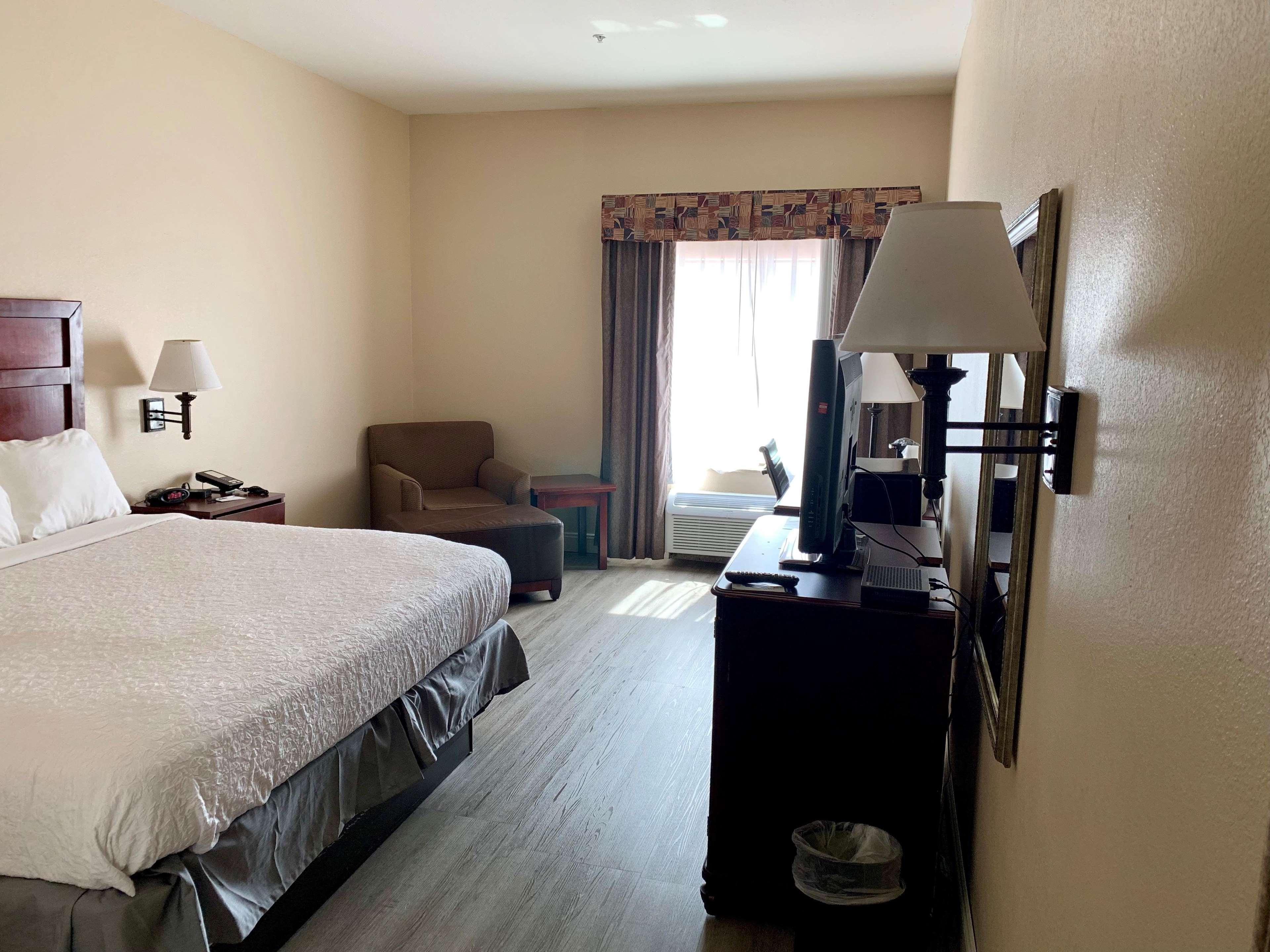 Country Inn & Suites By Radisson, Midway - Tallahassee West 외부 사진