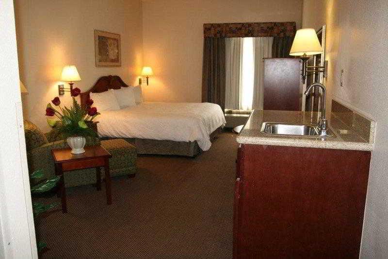 Country Inn & Suites By Radisson, Midway - Tallahassee West 외부 사진