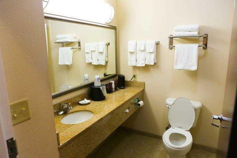 Country Inn & Suites By Radisson, Midway - Tallahassee West 외부 사진