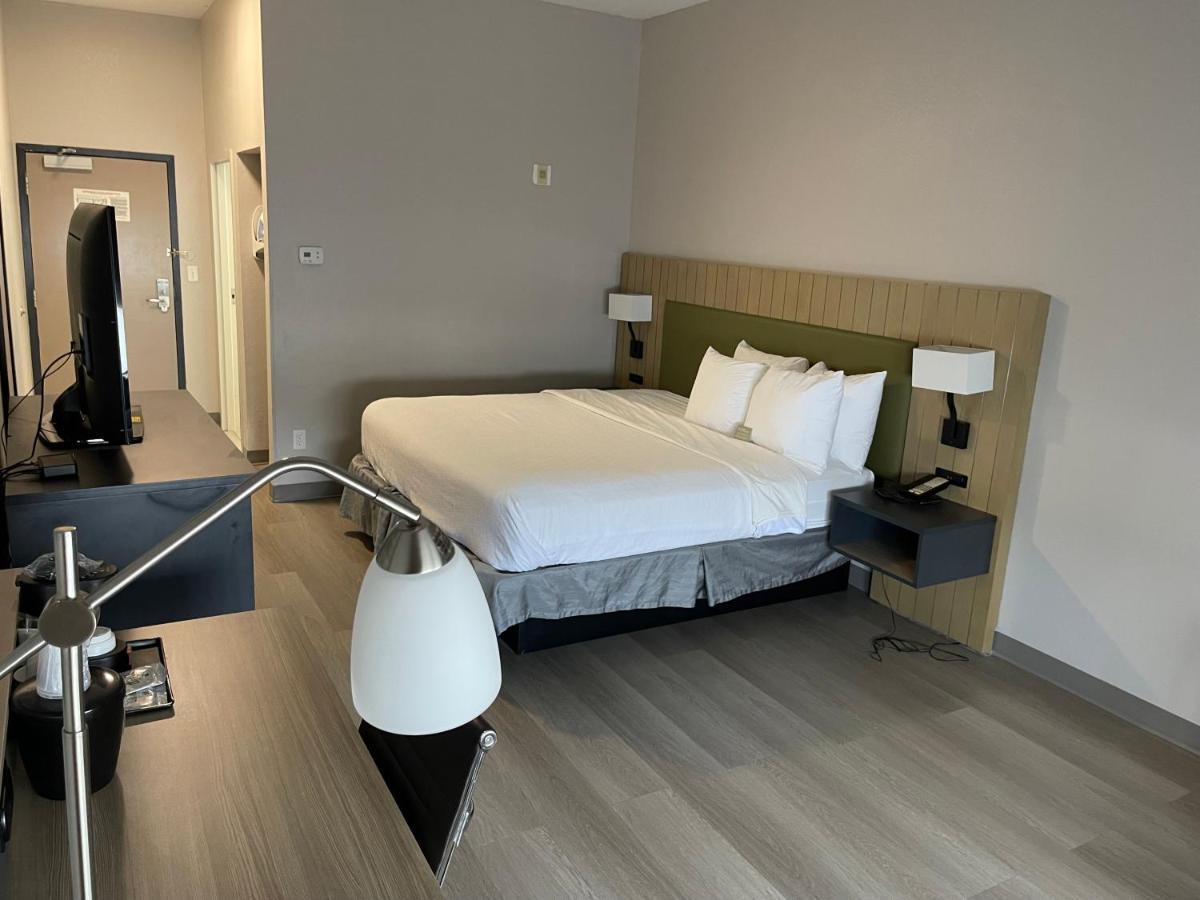 Country Inn & Suites By Radisson, Midway - Tallahassee West 외부 사진